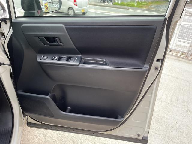 X Lエディション X Lエディション スマキー ディスチャージヘッドランプ 地デジテレビ Bカメ CD再生 ETC車載器 横滑り防止機能 キーレスキー ウォークスルー パワステ ABS メモリーナビ オートエアコン3列(35枚目)