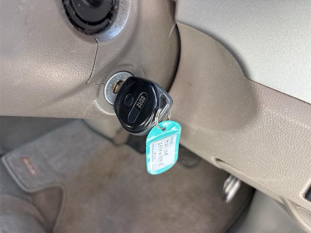 エブリイワゴン ＰＺターボ　ＰＺターボ　走行９７０００キロ　フォグランプ　片側パワースライドドア　アルミホイール１３インチ　フルフラットシート　ポータブルナビ　３カ月距離無制限保証付き（63枚目）