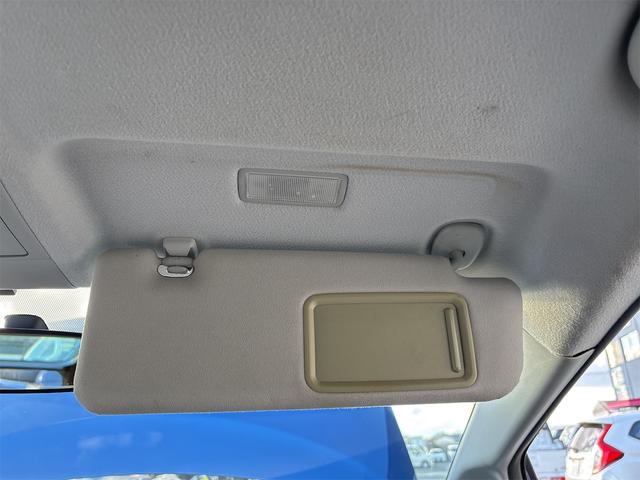 プリウス Ｓ　Ｓ　ＣＤ　ＦＭ　ＡＭ　ステリモ　プッシュスタート　スマートキー　スペアキー　オートライト　フォグランプ　ライトレベライザー　電格ウィンカーミラー　オールオートＰＷ　ドアバイザー　ビルトインＥＴＣ（58枚目）