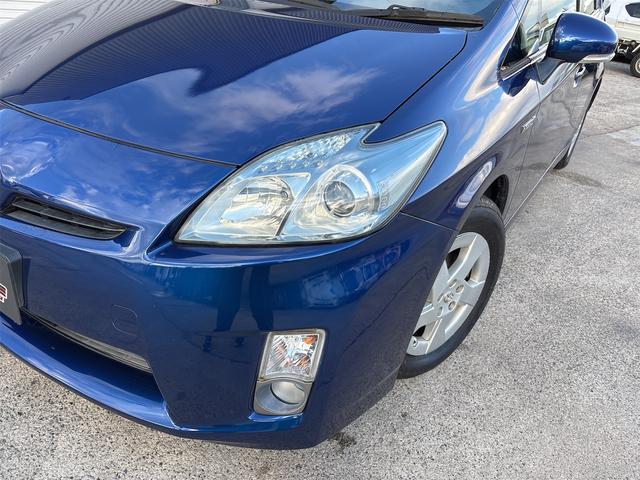 プリウス Ｓ　Ｓ　ＣＤ　ＦＭ　ＡＭ　ステリモ　プッシュスタート　スマートキー　スペアキー　オートライト　フォグランプ　ライトレベライザー　電格ウィンカーミラー　オールオートＰＷ　ドアバイザー　ビルトインＥＴＣ（64枚目）