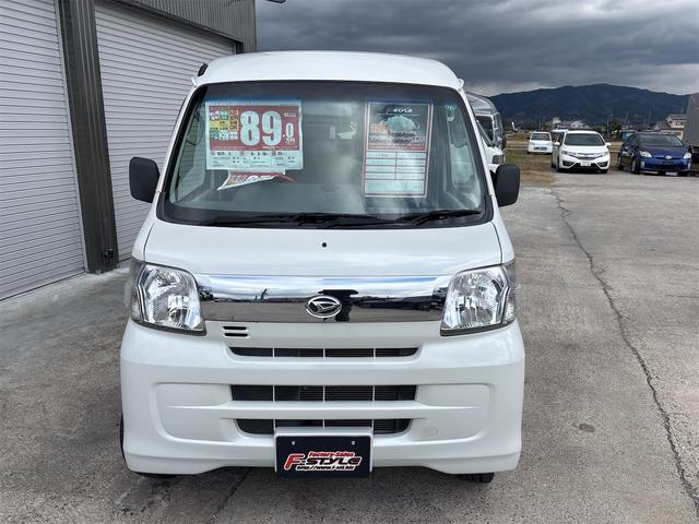 ハイゼットカーゴ デッキバンＧＬ　デッキバンＧＬ　パートタイム４ＷＤ　オートマ　　ＥＴＣ　キーレス　両側スライドドア　パワーウインド　エアコン　パワステ車検付／令和８年３月１８日　３か月走行無制限保証付（2枚目）