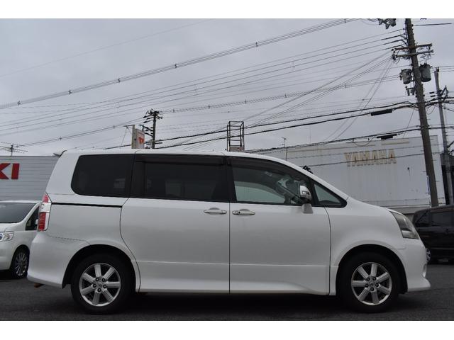 バックカメラ ナビ HIDヘッドライト フリップダウンモニター 禁煙車(3枚目)