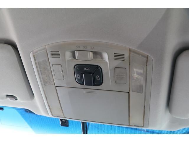 ヴェルファイア ２．４Ｚ　プラチナセレクションＩＩ　両側パワスラ　フリップダウンモニタ　ナビＴＶ　バックカメラ　　ＥＴＣ　キセノンヘッドライト　純正アルミ　プッシュスタート　電動リヤゲート（22枚目）