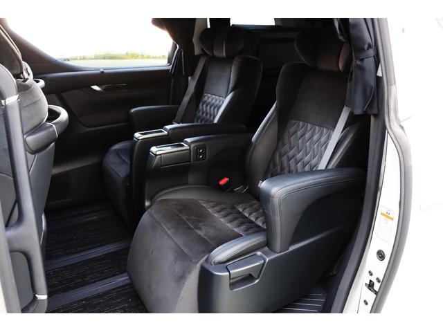 ヴェルファイア ２．５Ｚ　Ｇエディション　両側パワスラ　Ｗサンルーフ　フリップダウンモニター　パワーバックドア　ナビフルセグＴＶ　Ｂｌｕｅｔｏｏｔｈオーディオ　ＥＴＣ　ＤＶＤ再生可　両席パワーシート　クルコン（41枚目）