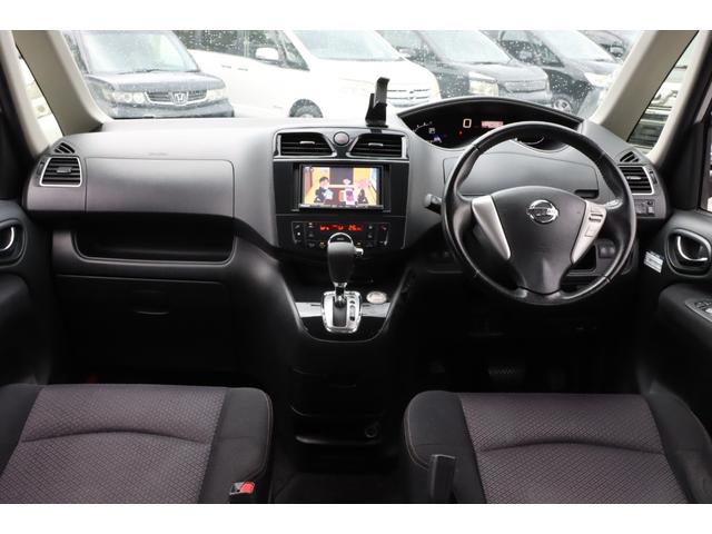 セレナ ハイウェイスター　Ｓ－ハイブリッド　両側パワスラ　ナビ　フルセグＴＶ　バックカメラ　Ｂｌｕｅｔｏｏｔｈ対応　ＤＶＤ／ＣＤ再生可　プッシュスタート　オートエアコン　オートライト　キセノンヘッドライト（18枚目）