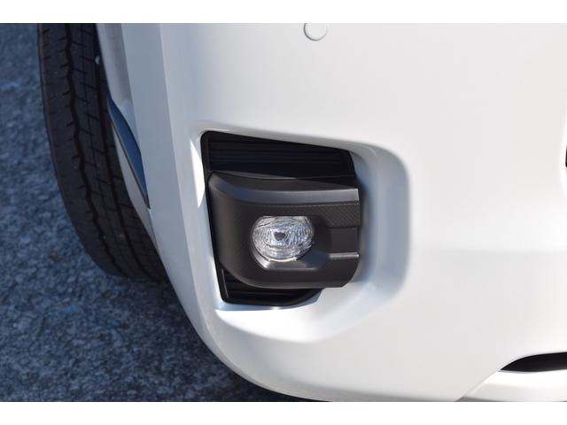 ハイエースバン スーパーGL ダークプライムII 衝突軽減/小窓/デジタルインナーミラー/レーンキープ/全方位カメラ/レーンキープ/ハーフレザーシート/オートライト/オートマチックハイビーム/室内フロアーマット付き/小物入れ/エアーバック/(7枚目)