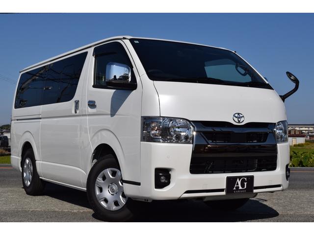 ハイエースバン スーパーGL ダークプライムII 衝突軽減/小窓/デジタルインナーミラー/レーンキープ/全方位カメラ/レーンキープ/ハーフレザーシート/オートライト/オートマチックハイビーム/室内フロアーマット付き/小物入れ/エアーバック/(11枚目)