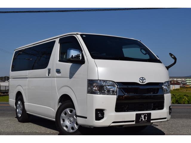 ハイエースバン スーパーGL ダークプライムII 衝突軽減/小窓/デジタルインナーミラー/レーンキープ/全方位カメラ/レーンキープ/ハーフレザーシート/オートライト/オートマチックハイビーム/室内フロアーマット付き/小物入れ/エアーバック/(13枚目)