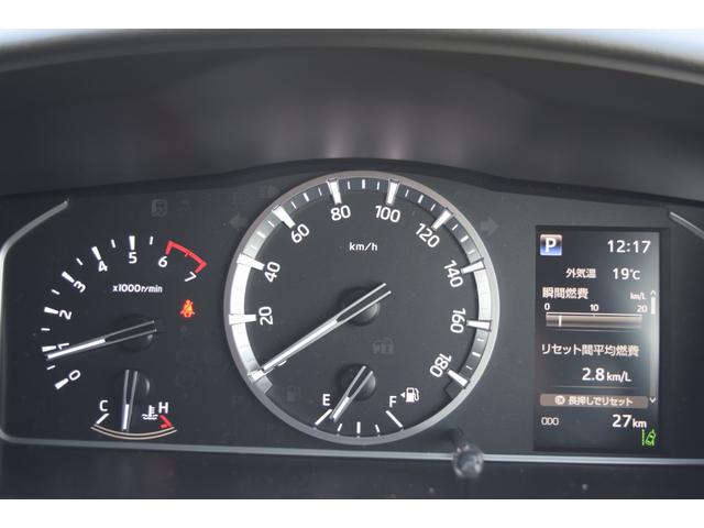 ハイエースバン スーパーGL ダークプライムII 衝突軽減/小窓/デジタルインナーミラー/レーンキープ/全方位カメラ/レーンキープ/ハーフレザーシート/オートライト/オートマチックハイビーム/室内フロアーマット付き/小物入れ/エアーバック/(66枚目)