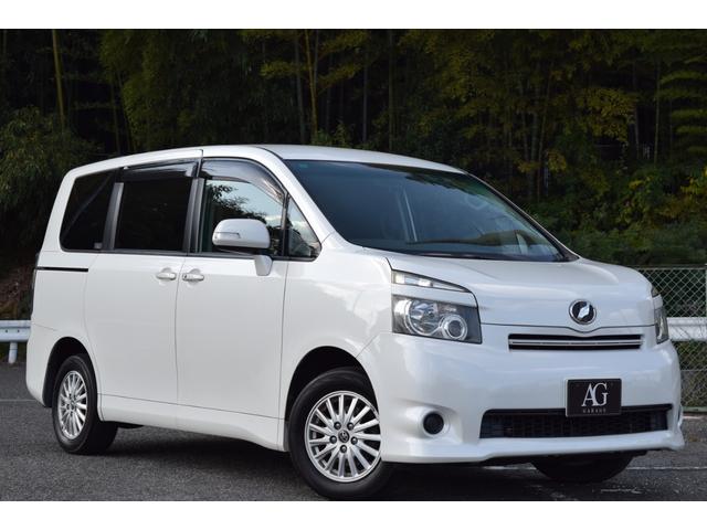 ヴォクシー Ｘ　メモリーナビ／バックカメラ／Ｂｌｕｅｔｏｏｔｈ／ＥＴＣ／（4枚目）