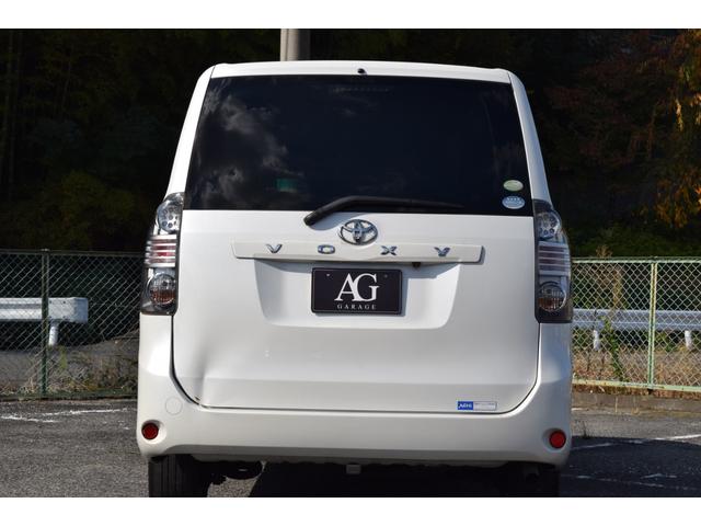 ヴォクシー Ｘ　メモリーナビ／バックカメラ／Ｂｌｕｅｔｏｏｔｈ／ＥＴＣ／（16枚目）