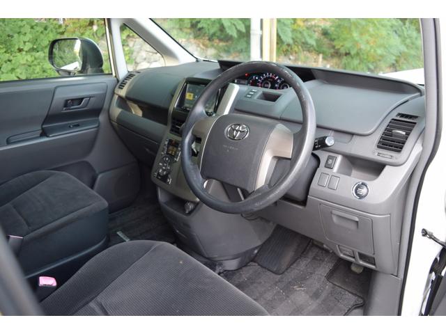 ヴォクシー Ｘ　メモリーナビ／バックカメラ／Ｂｌｕｅｔｏｏｔｈ／ＥＴＣ／（26枚目）