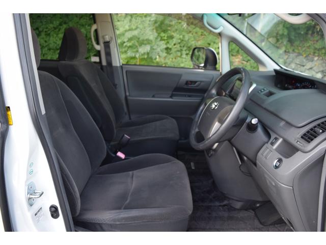 ヴォクシー Ｘ　メモリーナビ／バックカメラ／Ｂｌｕｅｔｏｏｔｈ／ＥＴＣ／（27枚目）