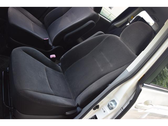 ヴォクシー Ｘ　メモリーナビ／バックカメラ／Ｂｌｕｅｔｏｏｔｈ／ＥＴＣ／（32枚目）