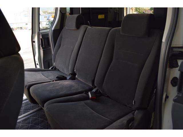 ヴォクシー Ｘ　メモリーナビ／バックカメラ／Ｂｌｕｅｔｏｏｔｈ／ＥＴＣ／（35枚目）