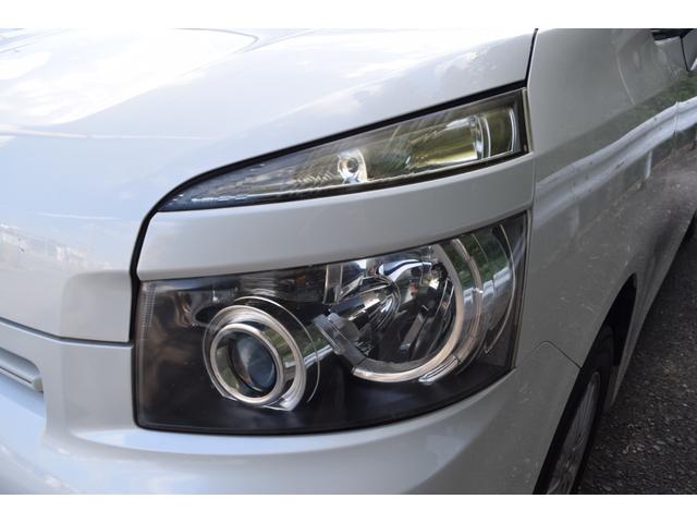 ヴォクシー Ｘ　メモリーナビ／バックカメラ／Ｂｌｕｅｔｏｏｔｈ／ＥＴＣ／（50枚目）