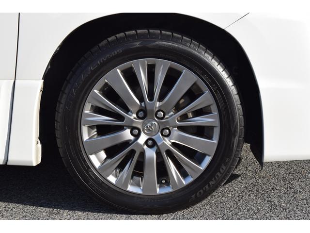 ヴェルファイア ２．４Ｚ　ゴールデンアイズ　９インチデカナビ／バックカメラ／Ｂｌｕｅｔｏｏｔｈ両側電動スライドドア／クルーズコントロール／ＥＴＣ／オットマン／フリップダウンモニター／ハーフレザーシート／クリアランスソナー／オートライト／（26枚目）