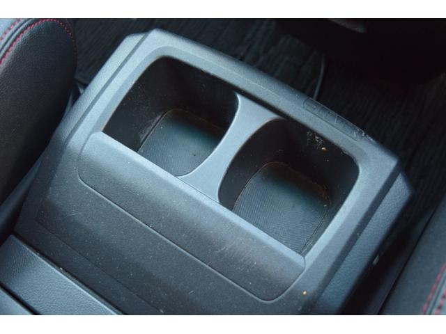 ヴェルファイア ２．４Ｚ　ゴールデンアイズ　９インチデカナビ／バックカメラ／Ｂｌｕｅｔｏｏｔｈ両側電動スライドドア／クルーズコントロール／ＥＴＣ／オットマン／フリップダウンモニター／ハーフレザーシート／クリアランスソナー／オートライト／（31枚目）