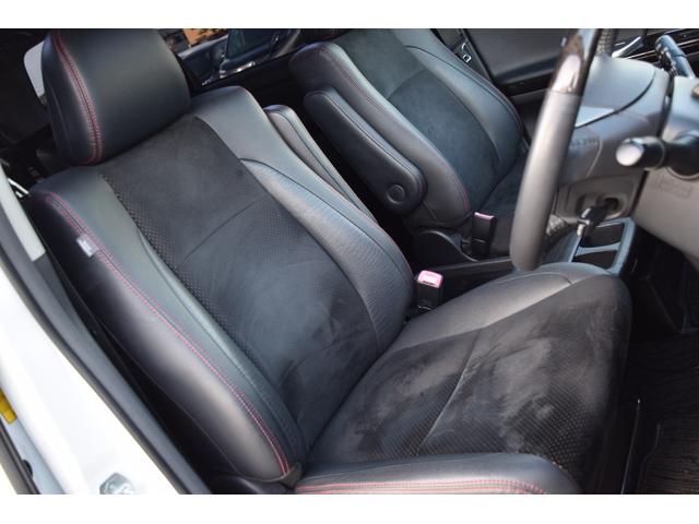 ヴェルファイア ２．４Ｚ　ゴールデンアイズ　９インチデカナビ／バックカメラ／Ｂｌｕｅｔｏｏｔｈ両側電動スライドドア／クルーズコントロール／ＥＴＣ／オットマン／フリップダウンモニター／ハーフレザーシート／クリアランスソナー／オートライト／（44枚目）