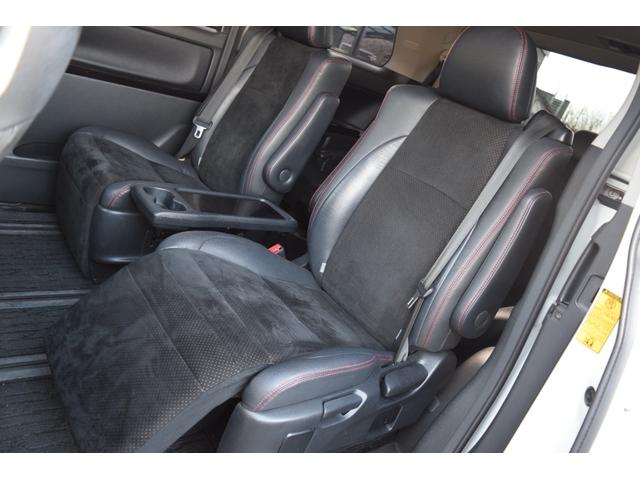 ヴェルファイア ２．４Ｚ　ゴールデンアイズ　９インチデカナビ／バックカメラ／Ｂｌｕｅｔｏｏｔｈ両側電動スライドドア／クルーズコントロール／ＥＴＣ／オットマン／フリップダウンモニター／ハーフレザーシート／クリアランスソナー／オートライト／（52枚目）