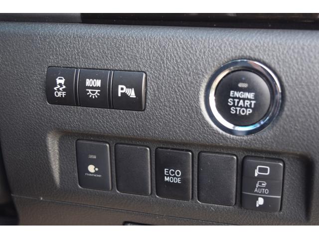 ヴェルファイア ２．４Ｚ　ゴールデンアイズ　９インチデカナビ／バックカメラ／Ｂｌｕｅｔｏｏｔｈ両側電動スライドドア／クルーズコントロール／ＥＴＣ／オットマン／フリップダウンモニター／ハーフレザーシート／クリアランスソナー／オートライト／（60枚目）