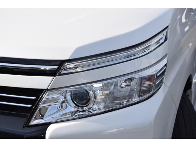 ヴォクシー ＺＳ　煌　アルパインナビ／バックカメラ／Ｂｌｕｅｔｏｏｔｈ／フリップダウンモニター／シートカバー／両側電動スライドドア／ＬＥＤヘッドライト／タイヤ４本新品／ＥＴＣ／フォグランプ／スマートキー／（12枚目）