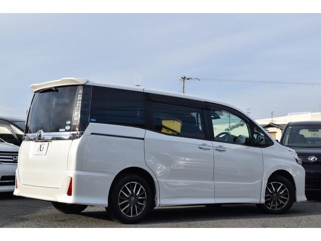 ヴォクシー ＺＳ　煌　アルパインナビ／バックカメラ／Ｂｌｕｅｔｏｏｔｈ／フリップダウンモニター／シートカバー／両側電動スライドドア／ＬＥＤヘッドライト／タイヤ４本新品／ＥＴＣ／フォグランプ／スマートキー／（21枚目）