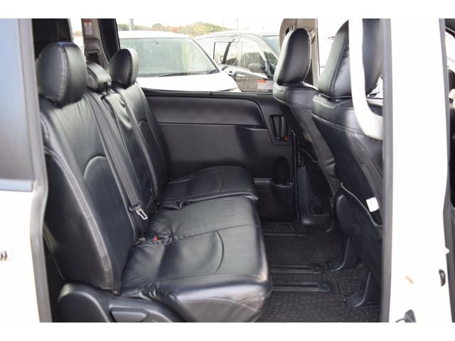 ヴォクシー ＺＳ　煌　アルパインナビ／バックカメラ／Ｂｌｕｅｔｏｏｔｈ／フリップダウンモニター／シートカバー／両側電動スライドドア／ＬＥＤヘッドライト／タイヤ４本新品／ＥＴＣ／フォグランプ／スマートキー／（31枚目）