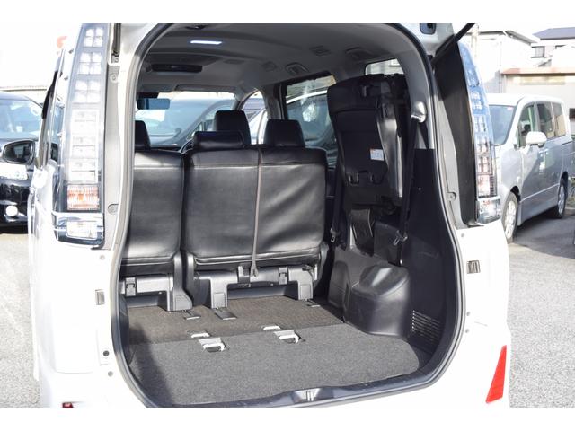 ヴォクシー ＺＳ　煌　アルパインナビ／バックカメラ／Ｂｌｕｅｔｏｏｔｈ／フリップダウンモニター／シートカバー／両側電動スライドドア／ＬＥＤヘッドライト／タイヤ４本新品／ＥＴＣ／フォグランプ／スマートキー／（38枚目）