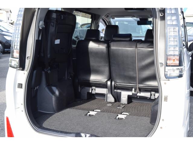 ヴォクシー ＺＳ　煌　アルパインナビ／バックカメラ／Ｂｌｕｅｔｏｏｔｈ／フリップダウンモニター／シートカバー／両側電動スライドドア／ＬＥＤヘッドライト／タイヤ４本新品／ＥＴＣ／フォグランプ／スマートキー／（40枚目）