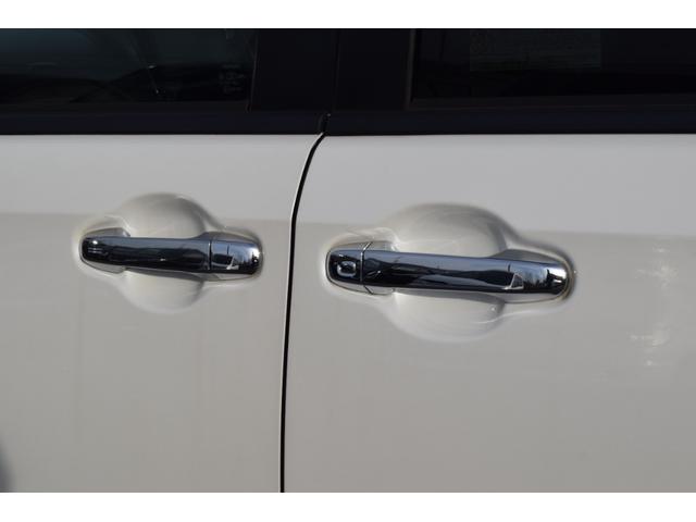 ヴォクシー ＺＳ　煌　アルパインナビ／バックカメラ／Ｂｌｕｅｔｏｏｔｈ／フリップダウンモニター／シートカバー／両側電動スライドドア／ＬＥＤヘッドライト／タイヤ４本新品／ＥＴＣ／フォグランプ／スマートキー／（44枚目）