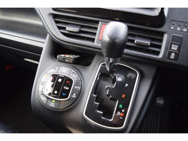 ヴォクシー ＺＳ　煌　アルパインナビ／バックカメラ／Ｂｌｕｅｔｏｏｔｈ／フリップダウンモニター／シートカバー／両側電動スライドドア／ＬＥＤヘッドライト／タイヤ４本新品／ＥＴＣ／フォグランプ／スマートキー／（51枚目）