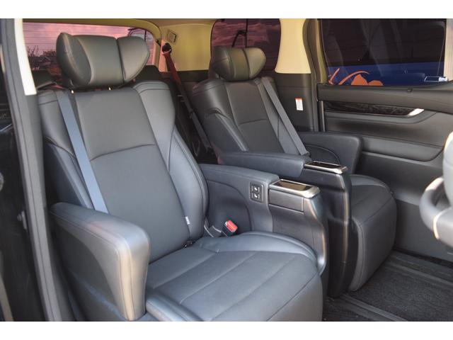 ヴェルファイア ２．５Ｚ　Ｇエディション　本革シート／ＪＢＬナビ／１２型フリップダウンモニター／サンルーフ／電動リアゲート／シートヒーター／ベンチレーション／ＡＣ１００Ｖ／モデリスタエアロ／ＴＲＤマフラー／ＴＲＤリアアンダー／シグネチャー（48枚目）