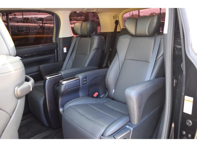 ヴェルファイア ２．５Ｚ　Ｇエディション　本革シート／ＪＢＬナビ／１２型フリップダウンモニター／サンルーフ／電動リアゲート／シートヒーター／ベンチレーション／ＡＣ１００Ｖ／モデリスタエアロ／ＴＲＤマフラー／ＴＲＤリアアンダー／シグネチャー（51枚目）