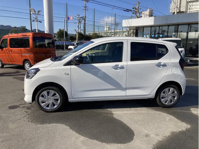 ミライース Ｘ　ＳＡＩＩＩ　１４インチフルホイールキャップ　ＬＥＤヘッドランプ　電動格納式（カラード）ドアミラー　自発光式デジタルメーターブルーイルミネーションメーター　マニュアルエアコン（ダイヤル式）　キーレスエントリー（3枚目）