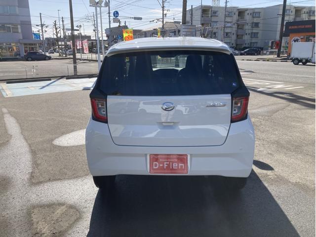 ミライース Ｘ　ＳＡＩＩＩ　１４インチフルホイールキャップ　ＬＥＤヘッドランプ　電動格納式（カラード）ドアミラー　自発光式デジタルメーターブルーイルミネーションメーター　マニュアルエアコン（ダイヤル式）　キーレスエントリー（5枚目）