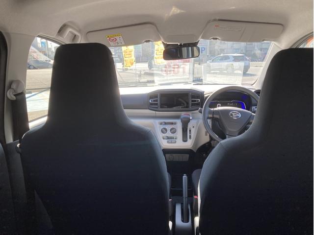 ミライース Ｘ　ＳＡＩＩＩ　１４インチフルホイールキャップ　ＬＥＤヘッドランプ　電動格納式（カラード）ドアミラー　自発光式デジタルメーターブルーイルミネーションメーター　マニュアルエアコン（ダイヤル式）　キーレスエントリー（10枚目）