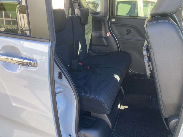 タント カスタムＸ　１４インチアルミホイール　大型エアロバンパー　フルＬＥＤヘッドランプ　オート格納式カラードドアミラー　両側パワースライドドア　キーフリーシステム　プッシュボタンスタート（9枚目）