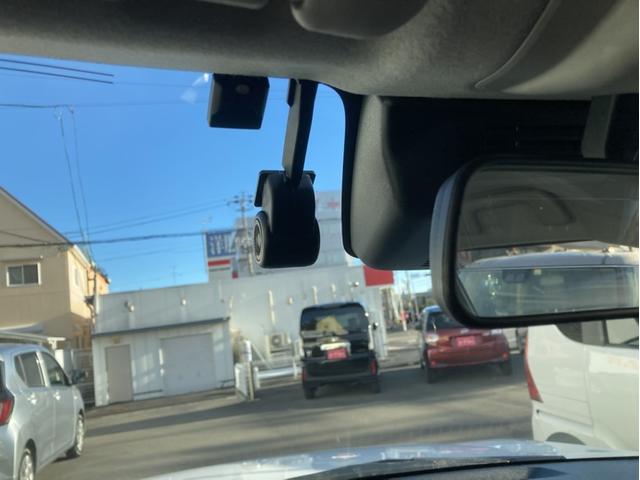 タント Ｘ　１４インチフルホイールキャップ　フルＬＥＤヘッドランプ　オート格納式カラードドアミラー　左側パワースライドドア　ＴＦＴカラーマルチインフォメーションディスプレイ　フルファブリックシート（14枚目）