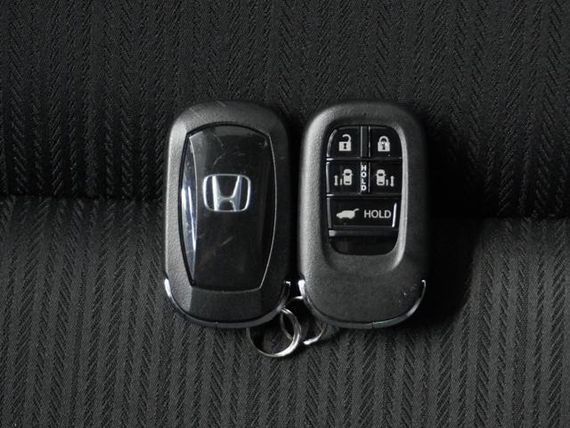 ステップワゴン ｅ：ＨＥＶスパーダ　１オ－ナ－ナビＤレコＲカメＥＴＣ両電扉ＢＴ地デジ（21枚目）