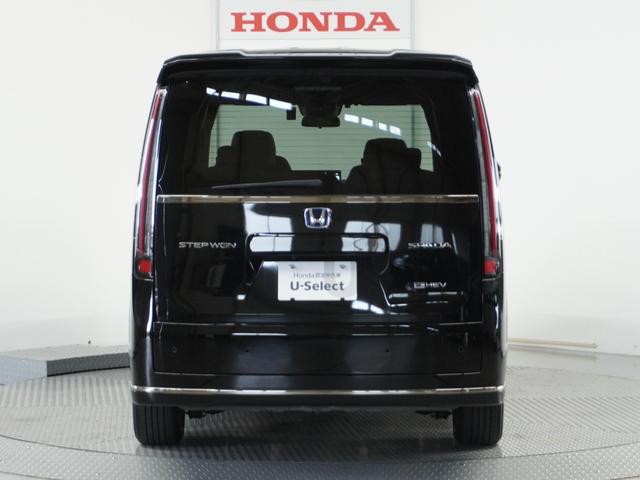 ステップワゴン ｅ：ＨＥＶスパーダ　１オ－ナ－ナビＤレコＲカメＥＴＣ両電扉ＢＴ地デジ（33枚目）