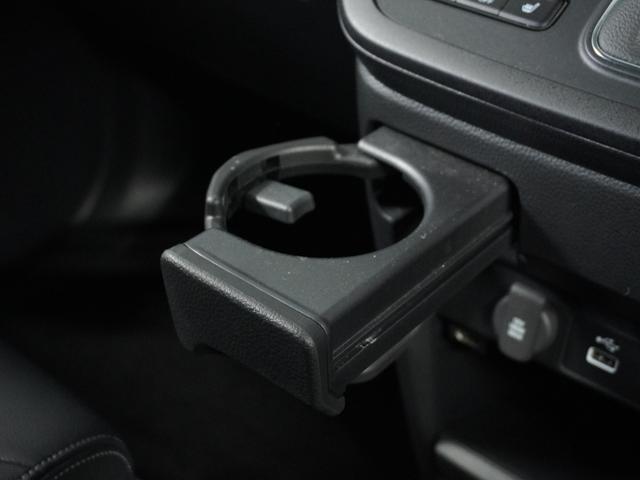 ステップワゴン ｅ：ＨＥＶスパーダ　１オ－ナ－ナビＤレコＲカメＥＴＣ両電扉ＢＴ地デジ（66枚目）