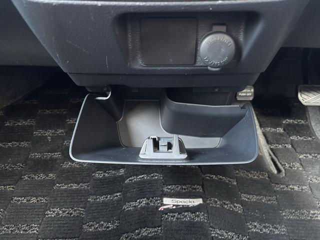 スペーシアカスタム ＴＳ　レーダーブレーキサポート装着車　ワンオーナー車・ターボ車・Ｂｌｕｅｔｏｏｔｈ対応純正ナビ・フルセグ・前後ドラレコ・ＥＴＣ・レーダーブレーキサポート・両側パワースライドドア・純正エアロ・純正アルミ（26枚目）