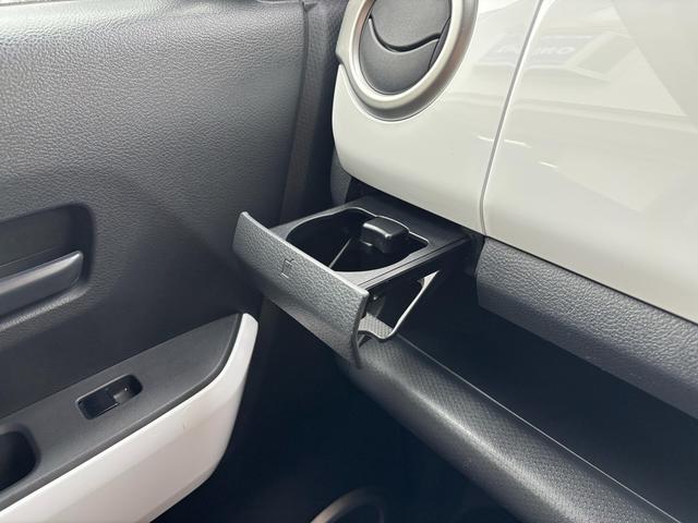 フレアクロスオーバー ＸＳ　ワンオーナー車　新品タイヤ４本交換　シートヒーター　ＥＴＣ　１５インチアルミホイール　オートライト　プッシュスタート（7枚目）