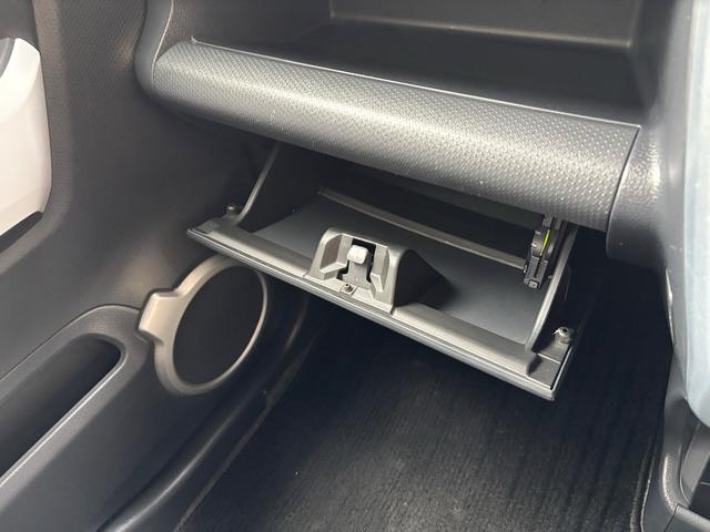 フレアクロスオーバー ＸＳ　ワンオーナー車　新品タイヤ４本交換　シートヒーター　ＥＴＣ　１５インチアルミホイール　オートライト　プッシュスタート（8枚目）