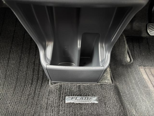 フレアクロスオーバー ＸＳ　ワンオーナー車　新品タイヤ４本交換　シートヒーター　ＥＴＣ　１５インチアルミホイール　オートライト　プッシュスタート（12枚目）