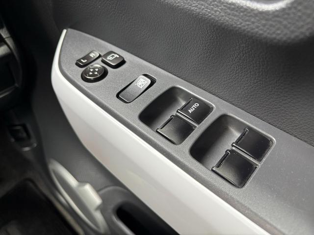 フレアクロスオーバー ＸＳ　ワンオーナー車　新品タイヤ４本交換　シートヒーター　ＥＴＣ　１５インチアルミホイール　オートライト　プッシュスタート（20枚目）