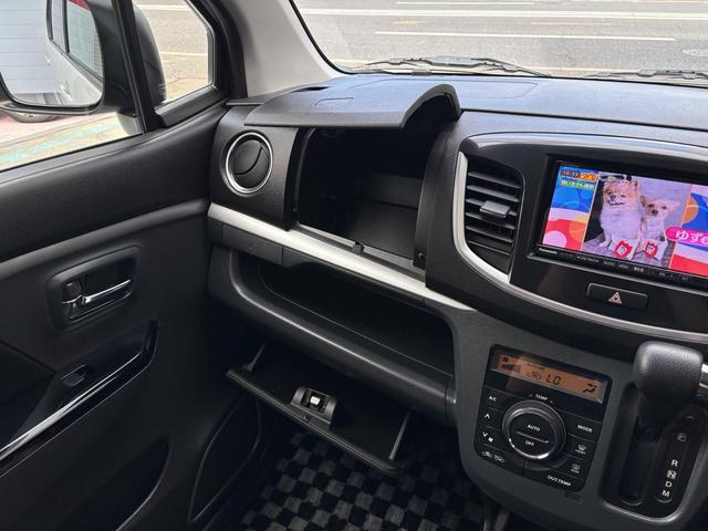 ワゴンRスティングレー T ワンオーナー Bluetooth対応純正ナビ フルセグ バックモニター ETC オートライト キーレス プッシュスタート アイドリングストップ(5枚目)