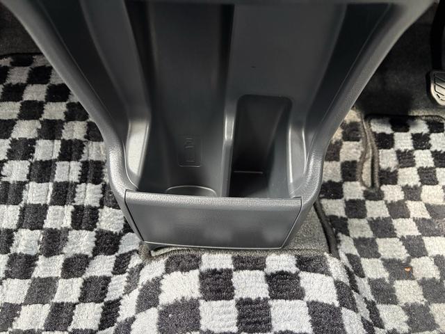 ワゴンRスティングレー T ワンオーナー Bluetooth対応純正ナビ フルセグ バックモニター ETC オートライト キーレス プッシュスタート アイドリングストップ(19枚目)