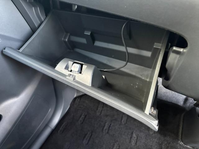 ルークス ハイウェイスターリミテッド　３ケ月保証付き　Ｂｌｕｅｔｏｏｔｈ対応ナビ　ＴＶ　パワースライドドア　プッシュスタート＆スマートキーシステム　純正エアロ　純正アルミ（9枚目）